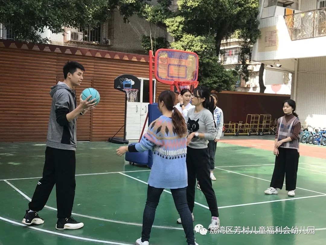 幼儿篮球对抗赛教案_幼儿篮球对抗赛的规则_幼儿园篮球对抗赛活动方案