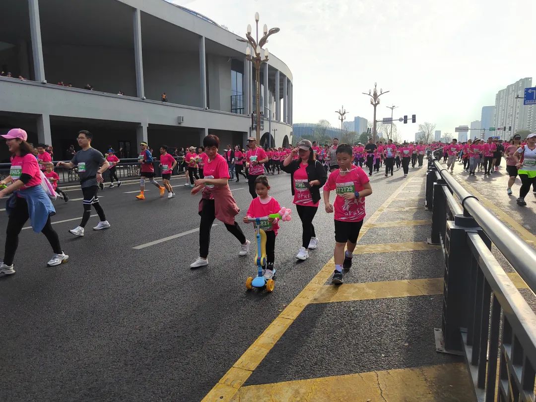 马拉松奉化欢乐跑有名额限制吗_奉化马拉松_马拉松奉化女子第一名