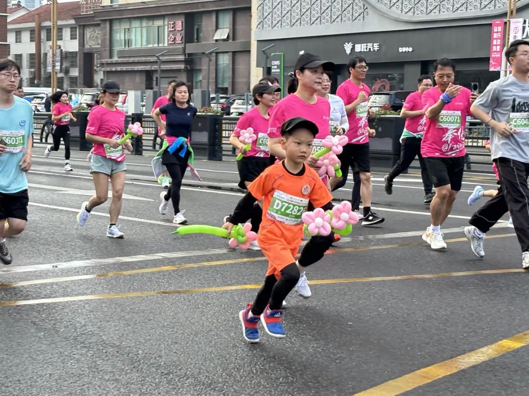 马拉松奉化女子第一名_奉化马拉松_马拉松奉化欢乐跑有名额限制吗