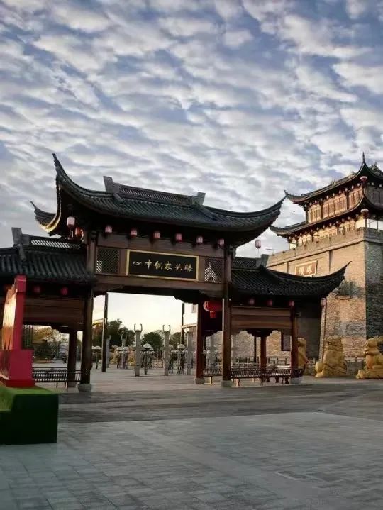 马拉松奉化桃花_奉化马拉松_马拉松奉化冠军