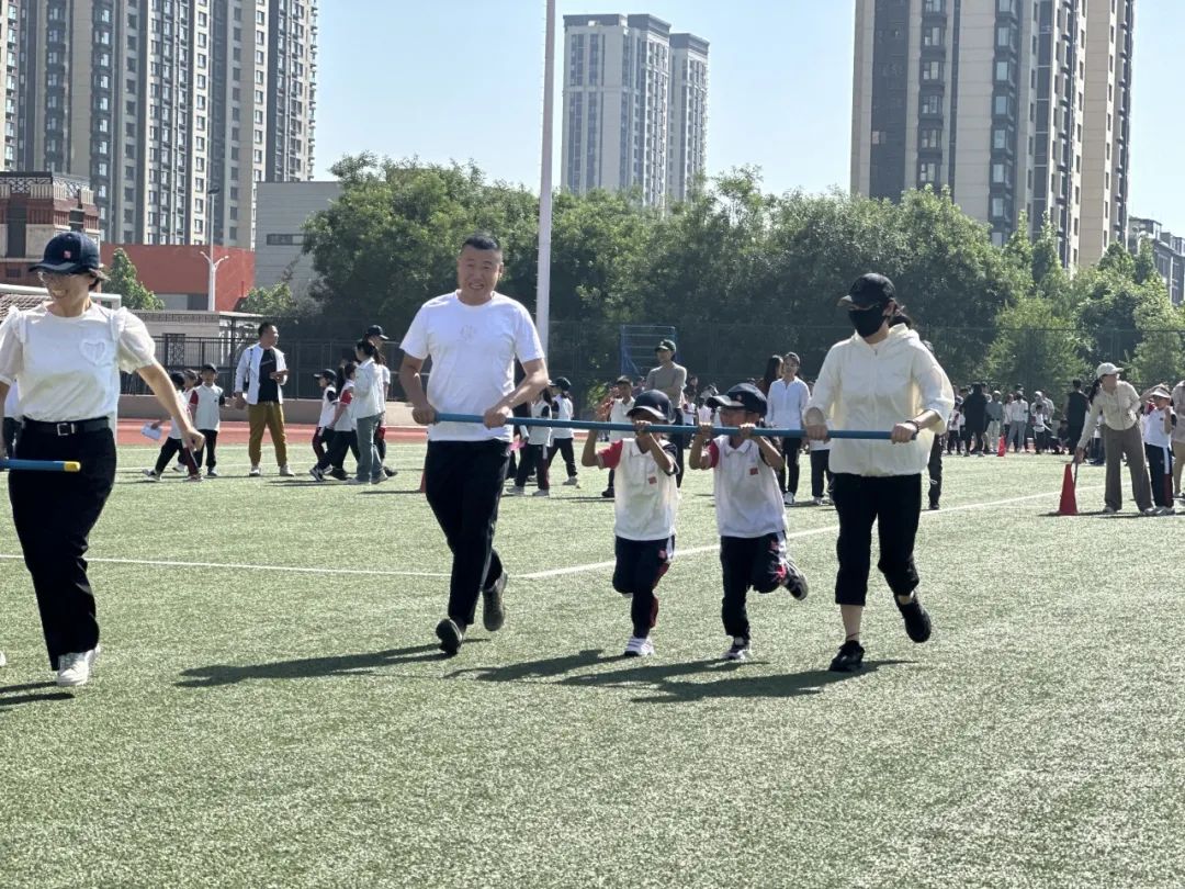 一年级亲子运动会_亲子运动会一般做什么_大型亲子运动会