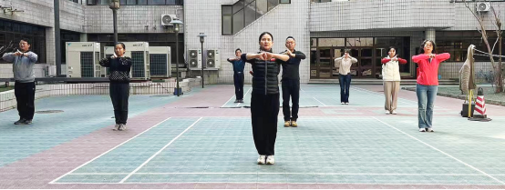 运动会团体操方案设计_运动会团体操表演_团体操内容