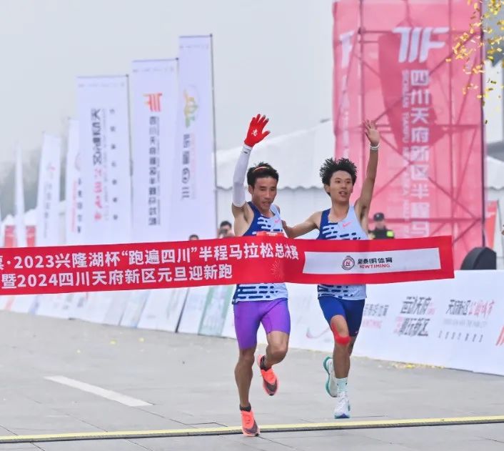 马拉松四川一哥是谁_马拉松四川2024_四川马拉松
