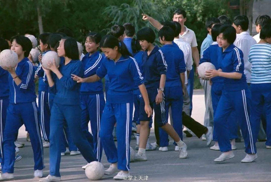 梅花运动_梅花运动官方旗舰店_梅花运动服历史图片